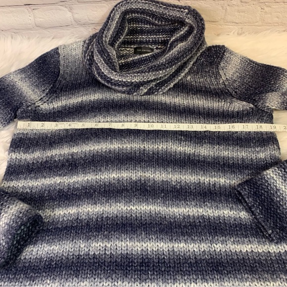 👻3/$15 Last Chance Sale! The Limited Blue White Striped Cowl Neck Fuzzy Sweater - Picture 5 of 8